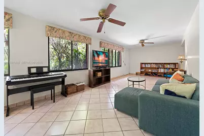 18710 Belmont Dr, Cutler Bay, FL 33157 - Photo 15