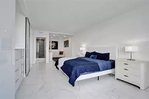 5700 Collins Ave, Miami Beach, FL 33140 - Photo 21