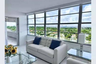 5700 Collins Ave #12E, Miami Beach, FL 33140 - Photo 3