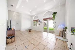 2111 SE 14th Cir, Homestead, FL 33035 - Photo 3