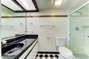 301 174th St, Sunny Isles Beach, FL 33160 - Photo 21