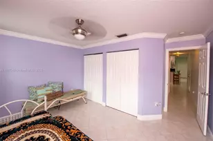 13070 NW 5th St, Pembroke Pines, FL 33028 - Photo 11
