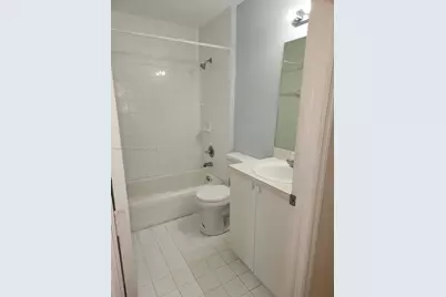 9166 NW 40th Pl, Sunrise, FL 33351 - Photo 13