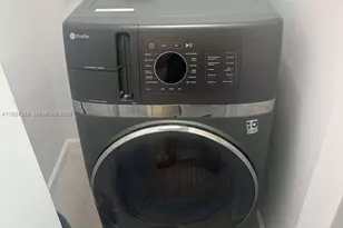 525 Meridian Ave, Miami Beach, FL 33139 - Photo 9