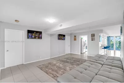 1000 Quayside Ter #505, Miami, FL 33138 - Photo 9
