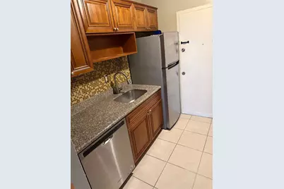 2000 NE 135th St #403, North Miami, FL 33181 - Photo 3