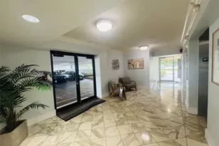 2000 NE 135th St, North Miami, FL 33181 - Photo 15