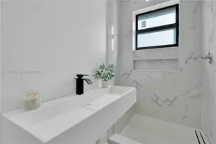 1370 SW 5th St, Miami, FL 33135 - Photo 15