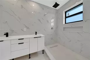 1370 SW 5th St, Miami, FL 33135 - Photo 21