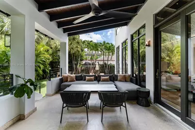 330 Caribbean Rd, Key Biscayne, FL 33149 - Photo 17