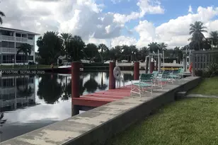 581 Blue Heron Dr, Hallandale Beach, FL 33009 - Photo 33