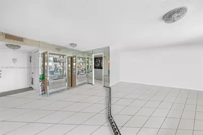 2750 NE 183rd St #1210, Aventura, FL 33160 - Photo 5