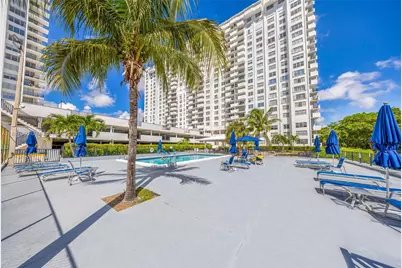 2750 NE 183rd St #1210, Aventura, FL 33160 - Photo 27