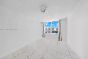 2750 NE 183rd St, Aventura, FL 33160 - Photo 19