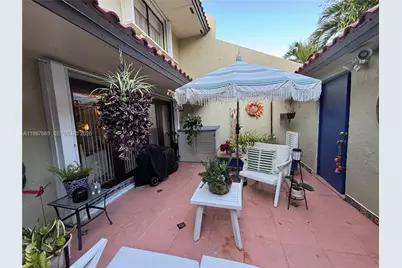 3842 Alcantara Ave #71D, Doral, FL 33178 - Photo 5
