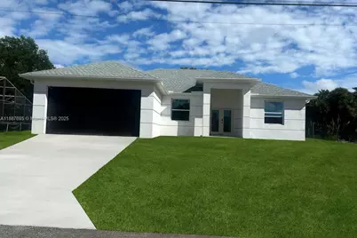 2524 Lakeview Dr, Lehigh Acres, FL 33936 - Photo 1