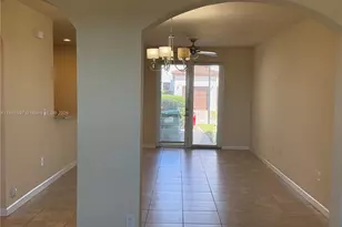 17161 SW 96th St, Miami, FL 33196 - Photo 5