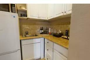 19341 Holiday Rd, Cutler Bay, FL 33157 - Photo 23