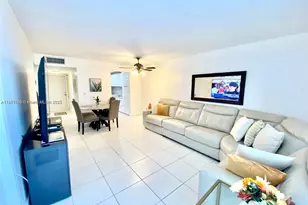 10000 NW 80th Ct, Hialeah Gardens, FL 33016 - Photo 5