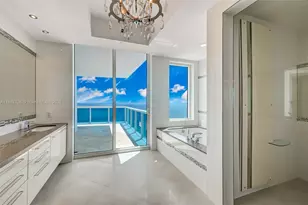 2711 S Ocean Dr, Hollywood, FL 33019 - Photo 37