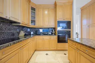 19460 39th Ct, Sunny Isles Beach, FL 33160 - Photo 9