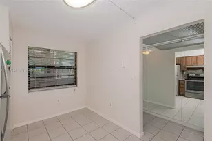 1100 Colony Point Cir, Pembroke Pines, FL 33026 - Photo 11