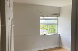 9301 SW 4th St, Miami, FL 33174 - Photo 11