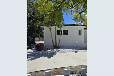 598 E 41st St #A, Hialeah, FL 33013 - Photo 1