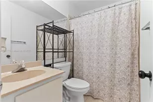 8033 NW 29th St, Sunrise, FL 33322 - Photo 29