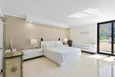 19667 Turnberry Way #3D, Aventura, FL 33180 - Photo 15