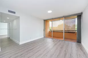 802 NW 87th Ave, Miami, FL 33172 - Photo 7