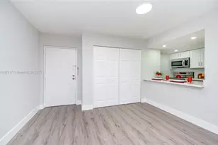 802 NW 87th Ave, Miami, FL 33172 - Photo 29