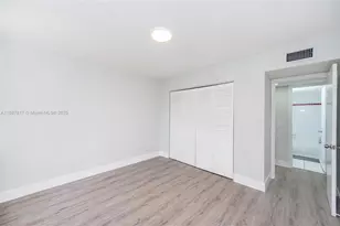802 NW 87th Ave, Miami, FL 33172 - Photo 21