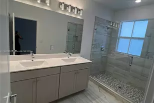 141 SW 171st Way, Pembroke Pines, FL 33027 - Photo 27