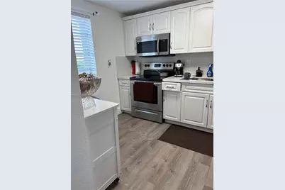 30 E 39th St #325, Hialeah, FL 33013 - Photo 7