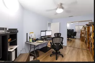 16624 Greens Edge Cir, Weston, FL 33326 - Photo 37