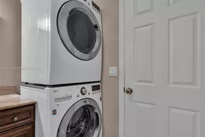 8809 Belle Aire Dr #8809, Boca Raton, FL 33433 - Photo 17