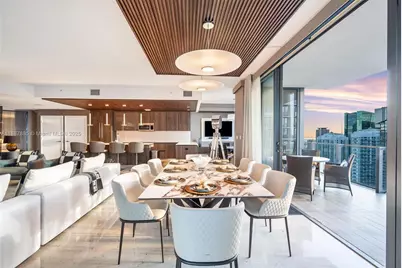 88 SW 7th St #3801, Miami, FL 33130 - Photo 13