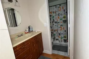 9204 NW 49th Pl, Sunrise, FL 33351 - Photo 17