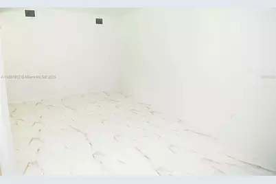 298 NW 104th St, Miami, FL 33150 - Photo 11