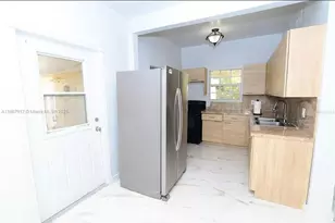 298 NW 104th St, Miami, FL 33150 - Photo 29