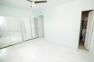 298 NW 104th St, Miami, FL 33150 - Photo 21