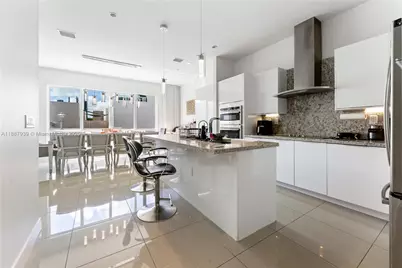 10354 NW 64th St, Doral, FL 33178 - Photo 17