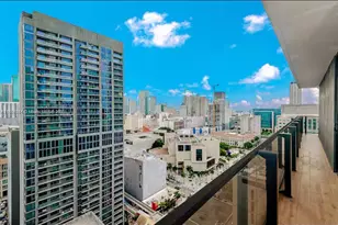 398 NE 5th St, Miami, FL 33132 - Photo 25