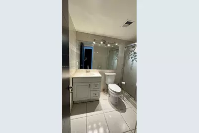 160 NE 203rd Ter #E31, Miami Gardens, FL 33179 - Photo 15