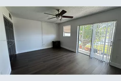 160 NE 203rd Ter #E31, Miami Gardens, FL 33179 - Photo 7