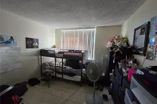 498 NW 165th St Rd, Miami, FL 33169 - Photo 5