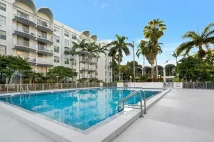 498 NW 165th St Rd, Miami, FL 33169 - Photo 11