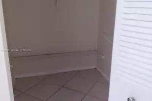 4384 NW 9th Ave, Deerfield Beach, FL 33064 - Photo 17