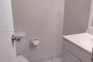 4384 NW 9th Ave, Deerfield Beach, FL 33064 - Photo 13